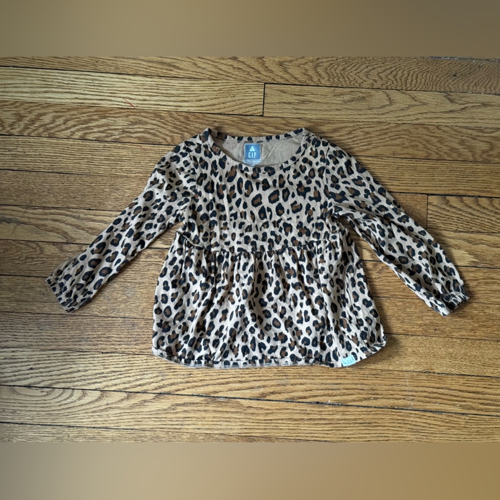 Gap Kids Leopard Long Sleeve Tee - Size 4